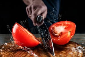 schärfste messer der welt tomate im flug schneiden